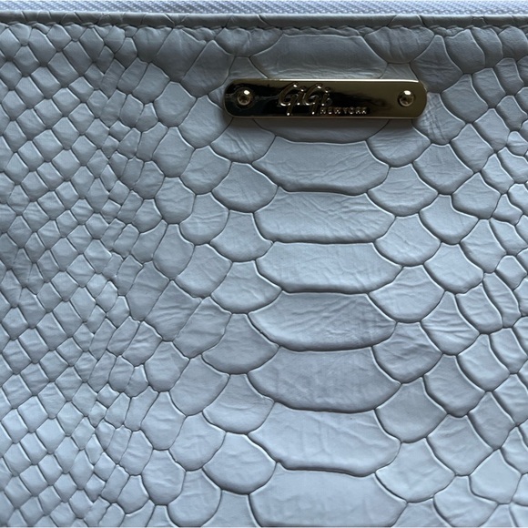Gigi New York White Snakeskin Clutch with Tassel - Picture 4 of 8